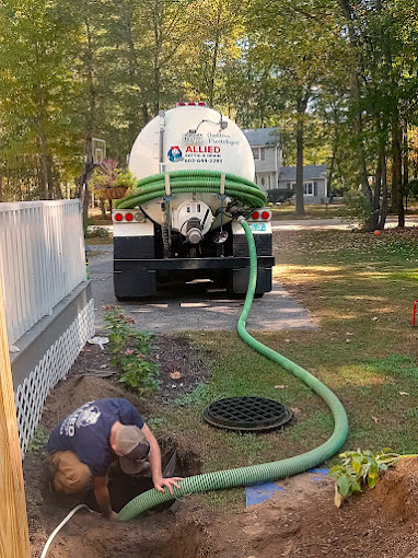 septic services truck