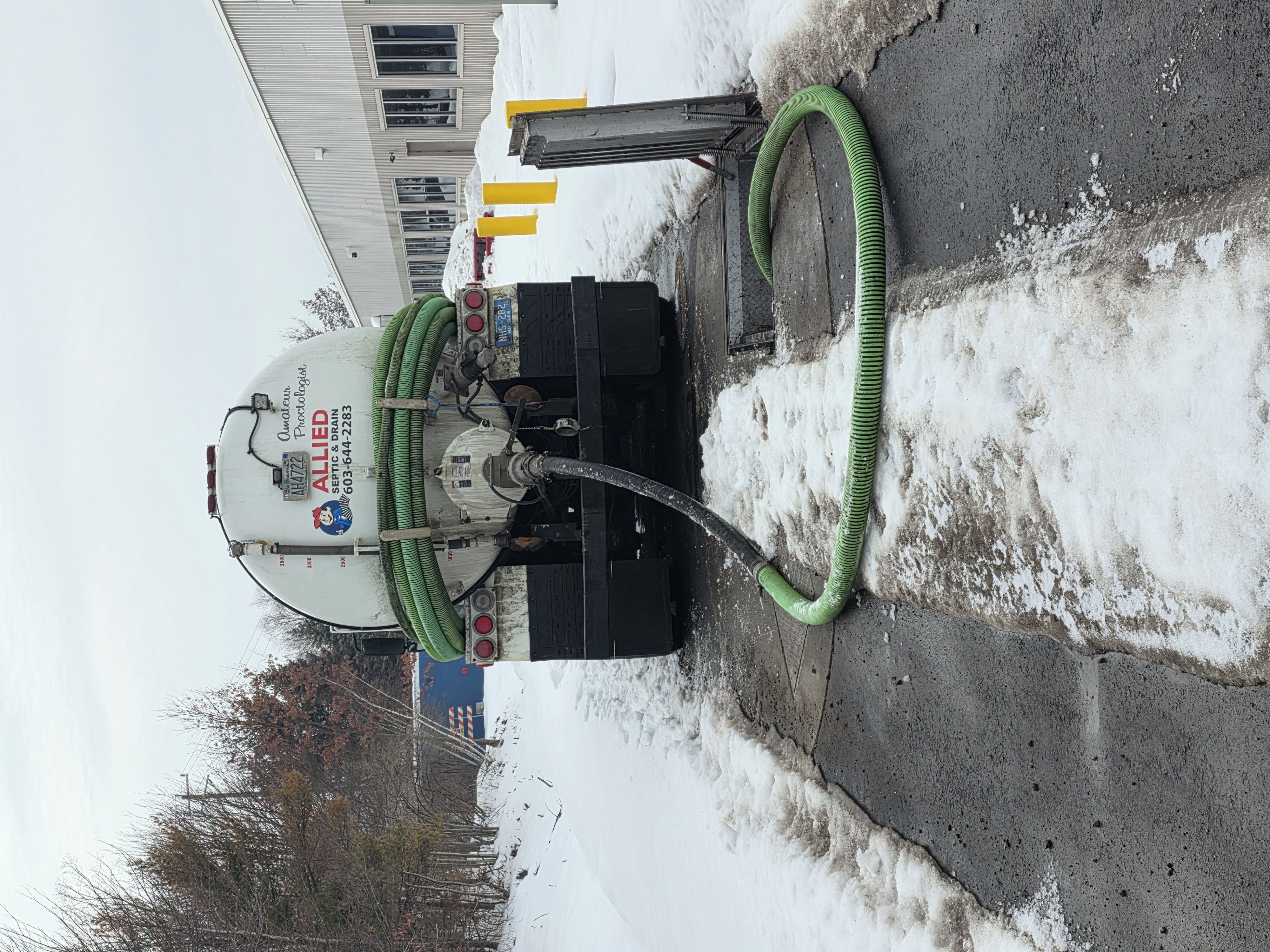 septic services truck